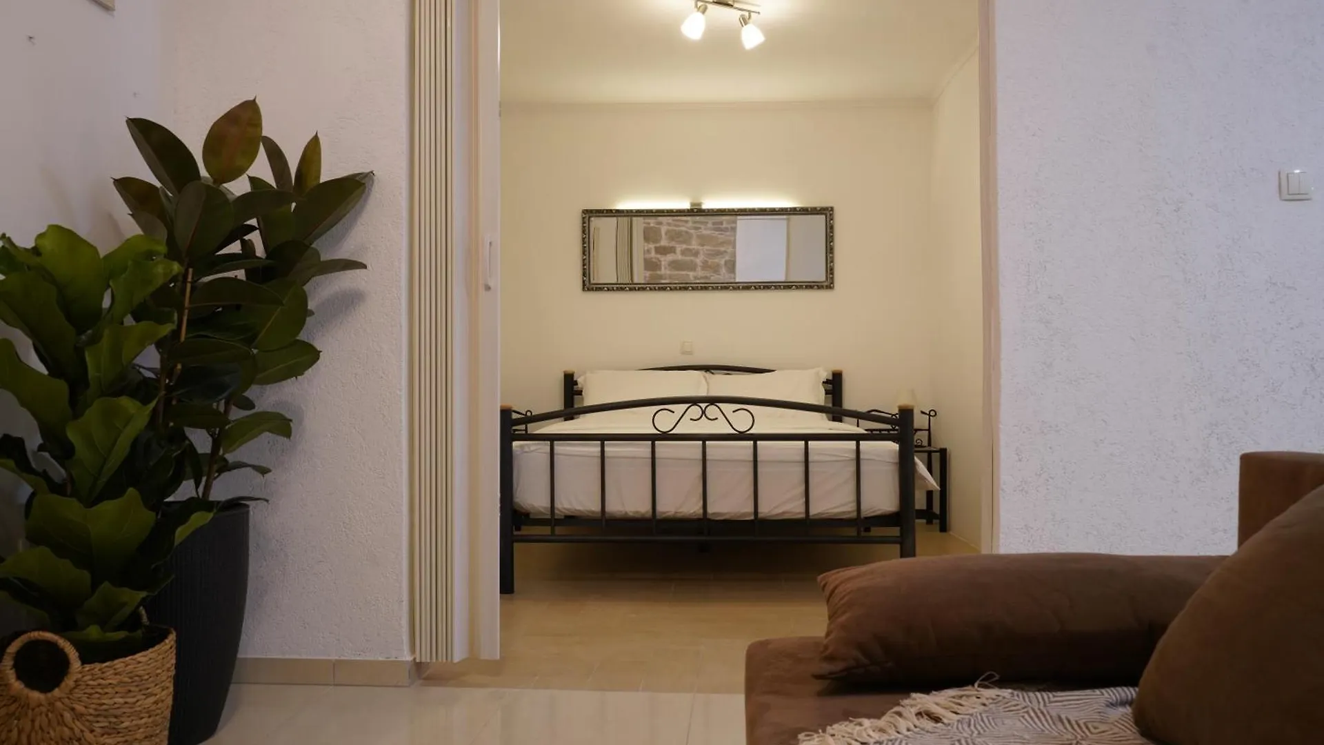 Sea Breeze Studio Apartment, 30M To Pebble Beach, Central Stobrec With Summer Amenities Split 0*,  Kroatien