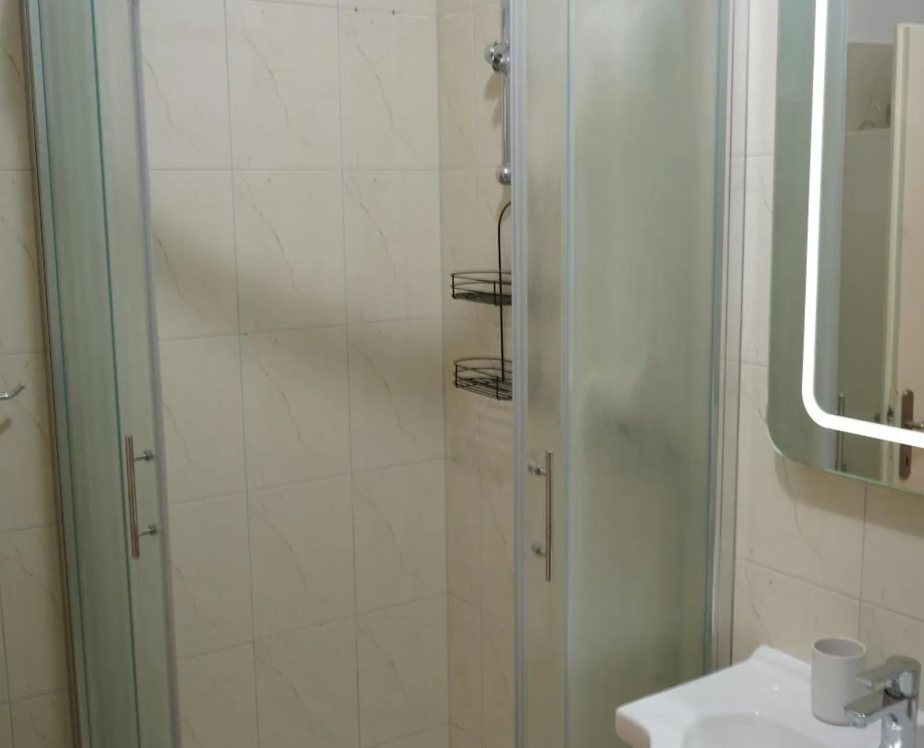 Sea Breeze Studio Apartment, 30M To Pebble Beach, Central Stobrec With Summer Amenities Split Kroatien